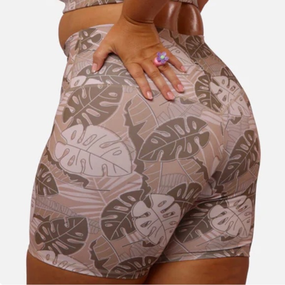 INFINITY BIKE SHORT - Picture 4 of 9